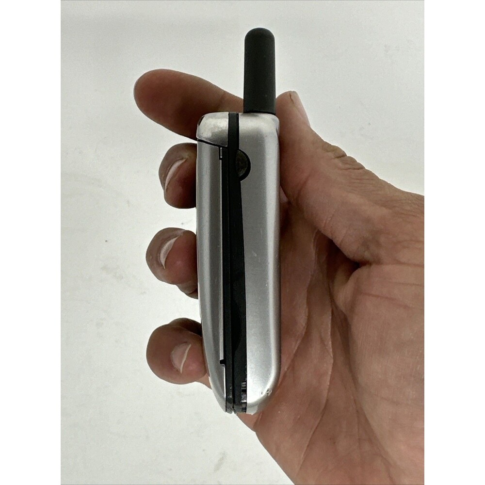 Motorola Flip Phone CE0168 Untested No Charger - Picture 7 of 8